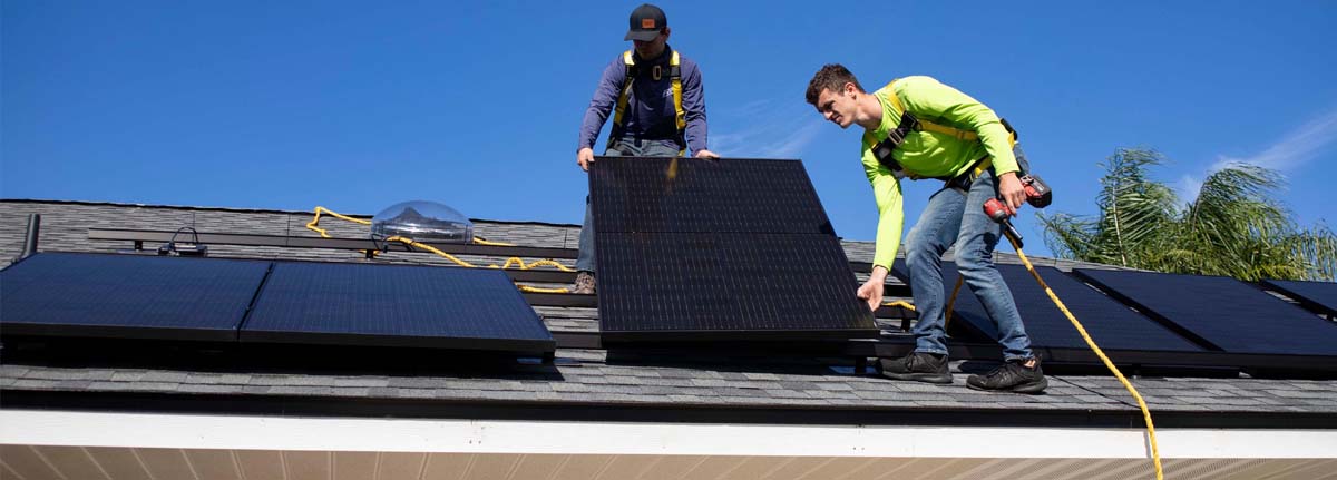 solar panel installer